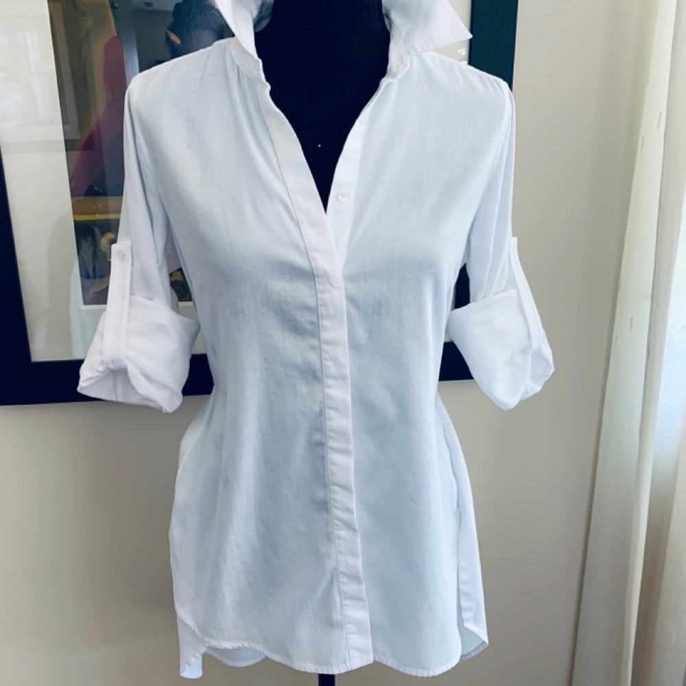 BCBG MaxAzaria white classic button down xs